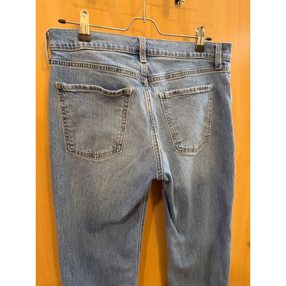 Old Navy Wow Boyfriend Jeans Light Wash Mid Rise Size 6 Blue Straight Leg Denim - Picture 6 of 8